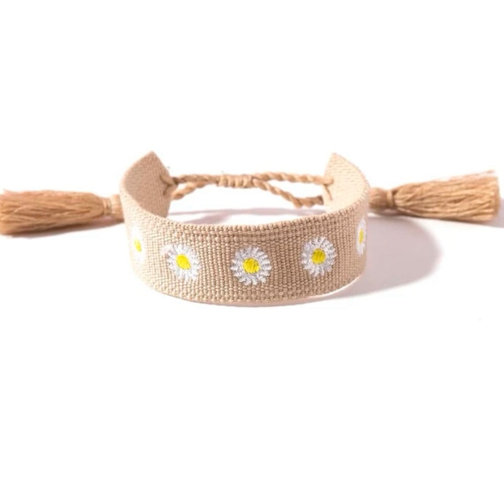 Boho Adjustable Woven Daisy Bracelet